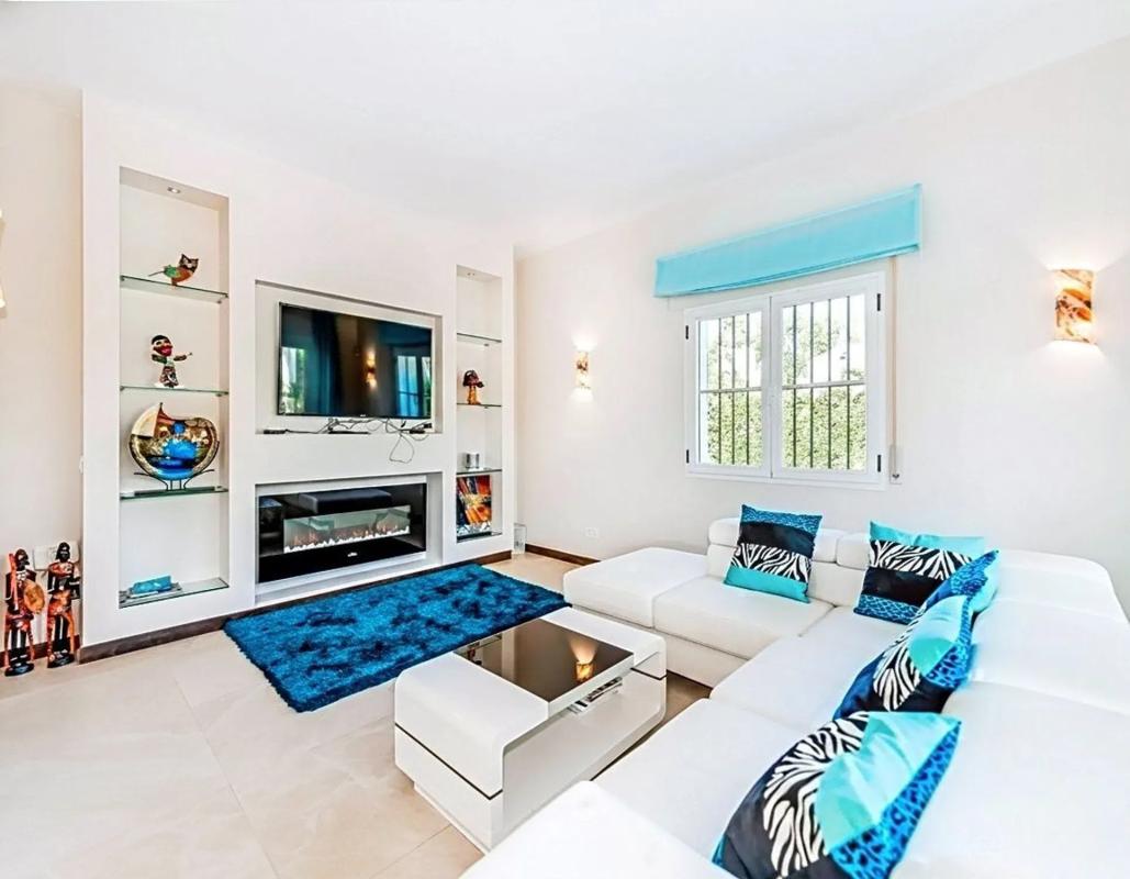 Sprzedaż niezależnego domku jednorodzinnego w Barrio Las Brisas, Marbella photo 2