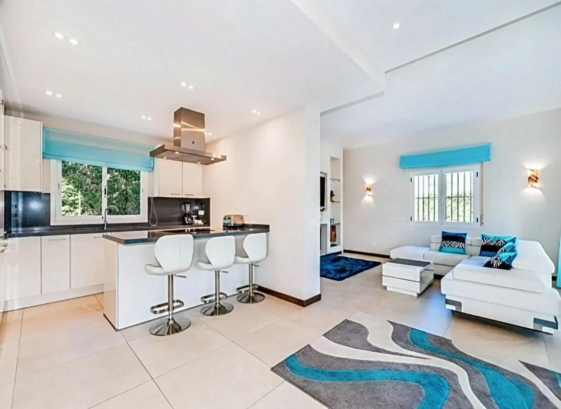 Sprzedaż niezależnego domku jednorodzinnego w Barrio Las Brisas, Marbella photo 3