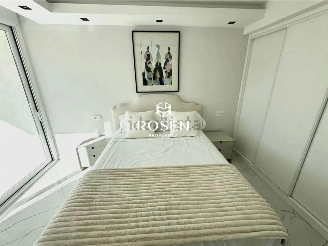 Sale of apartment in Calle Londres, Marbella
 photo 3