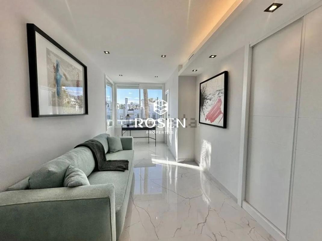 Sale of apartment in Calle Londres, Marbella
 photo 5