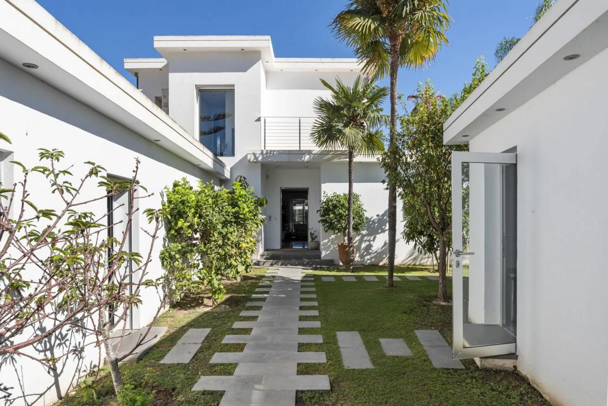 Продажа отдельного шале в  Barrio Las Brisas, Марбелла photo 2