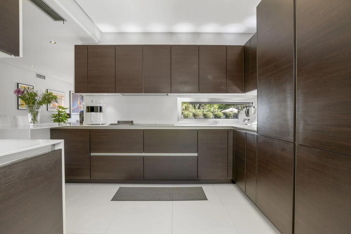 Продажа отдельного шале в  Barrio Las Brisas, Марбелла photo 3