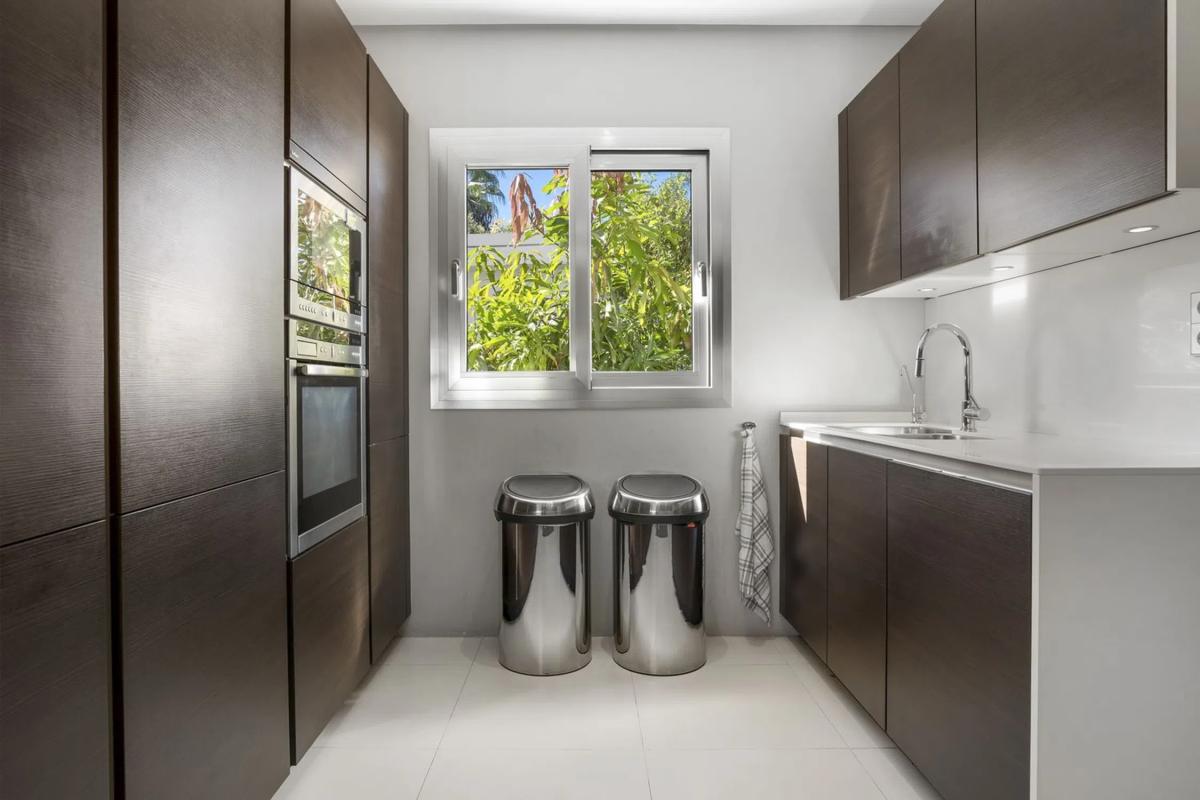 Продажа отдельного шале в  Barrio Las Brisas, Марбелла photo 4