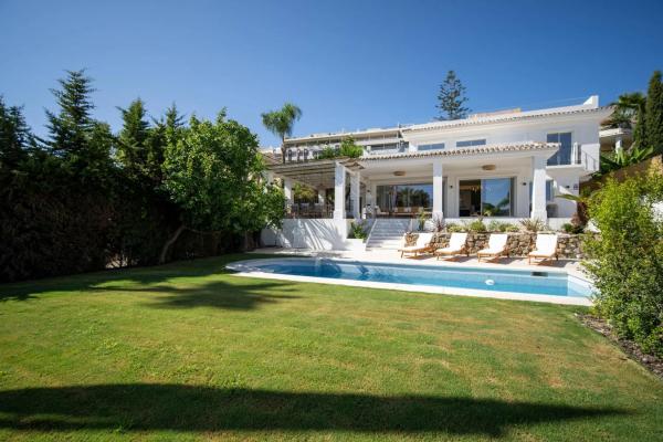Chalet wolnostojący na sprzedaż w Barrio Las Brisas, Marbella thumbnail 3