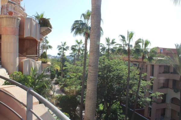 Venta de piso en Barrio Las Brisas, Marbella
photo 1