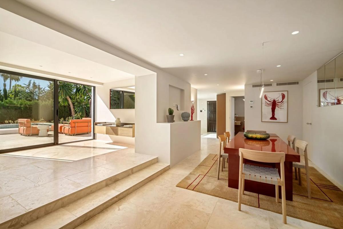 Продажа отдельного шале в Calle Liria 10-D, 35 P, Марбелла photo 3