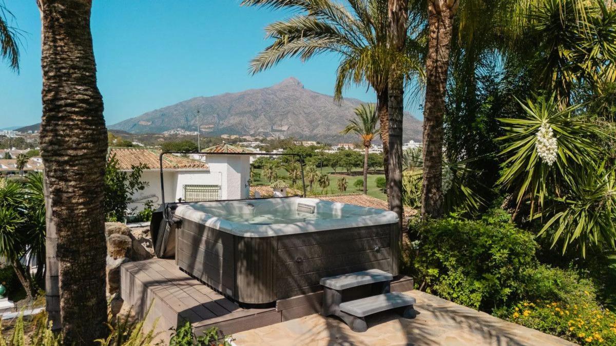 Sale of independent chalet in Avenida Generalife, Marbella
photo 5