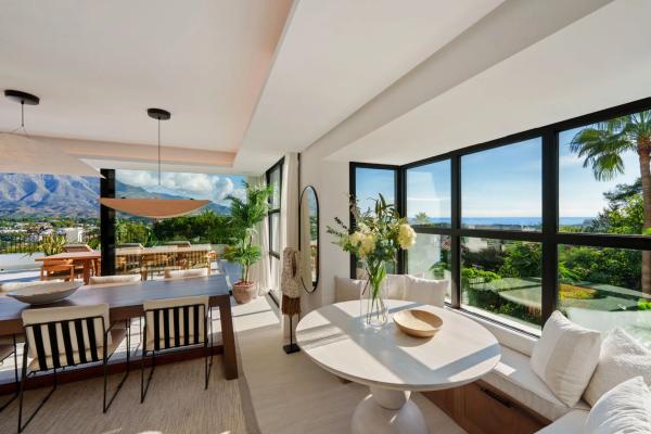 Chalet wolnostojący na sprzedaż w  Barrio Las Brisas, Marbella photo 4