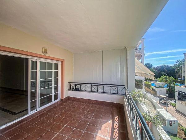 Sprzedaż mieszkania w Urbanizacion N Andalucia 25D, 77, Marbella
 photo 1