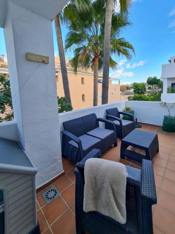 Sale of apartment in Barrio Las Brisas, Marbella
 photo 4