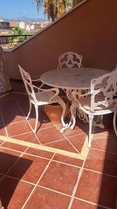Sprzedaż mieszkania w Avenida Calderón de la Barca, Marbella
photo 1
