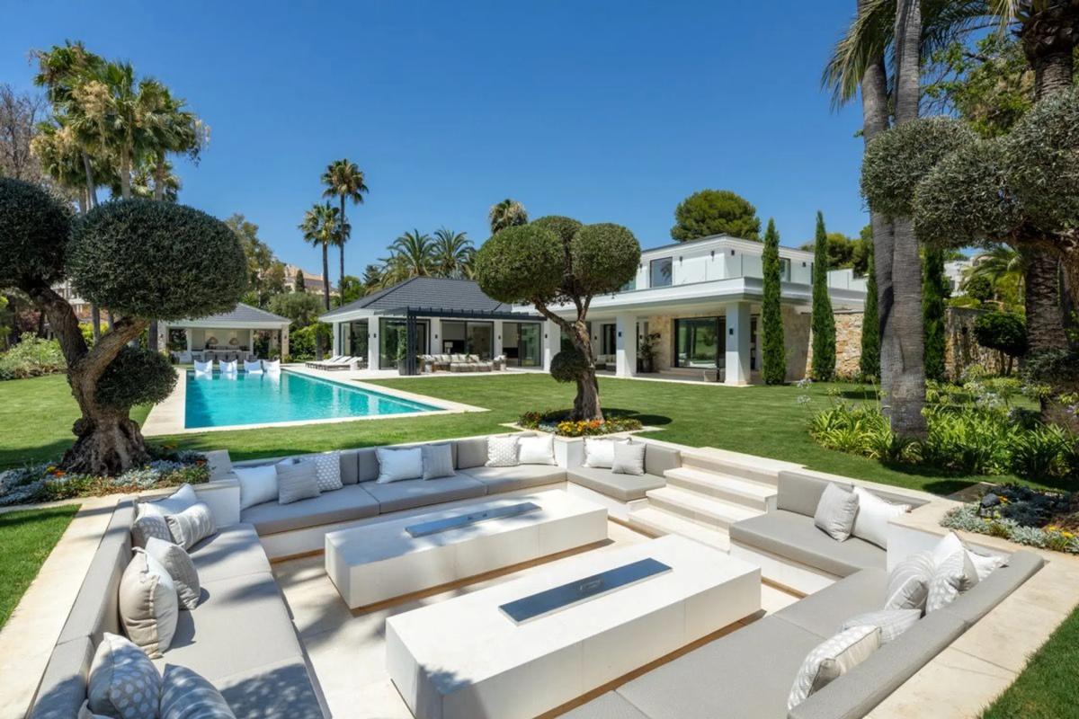 Sprzedaż niezależnego domku jednorodzinnego w  Barrio Las Brisas, Marbella photo 5