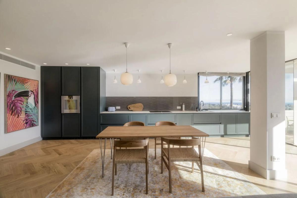 Продажа квартиры на Barrio Las Brisas, Марбелла
photo 2