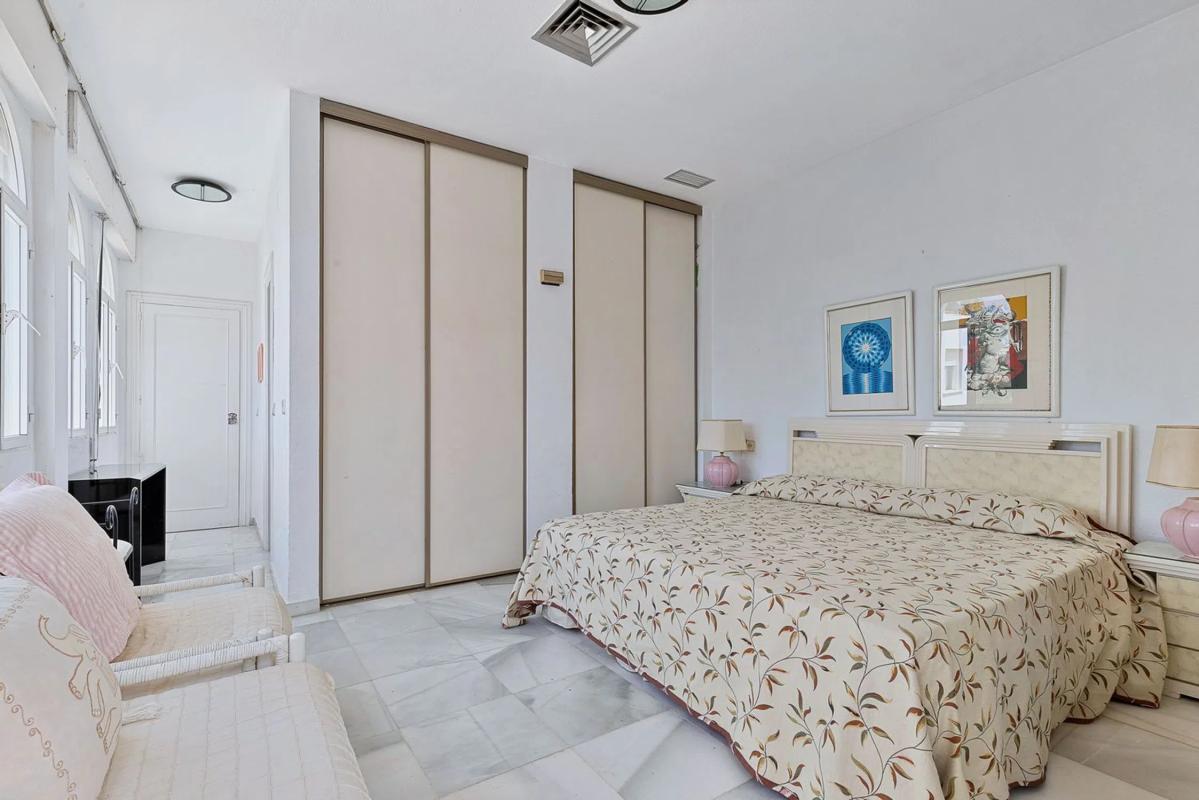 Venta de chalet independiente en Calle Lisboa 23-D, 29, Marbella
photo 2