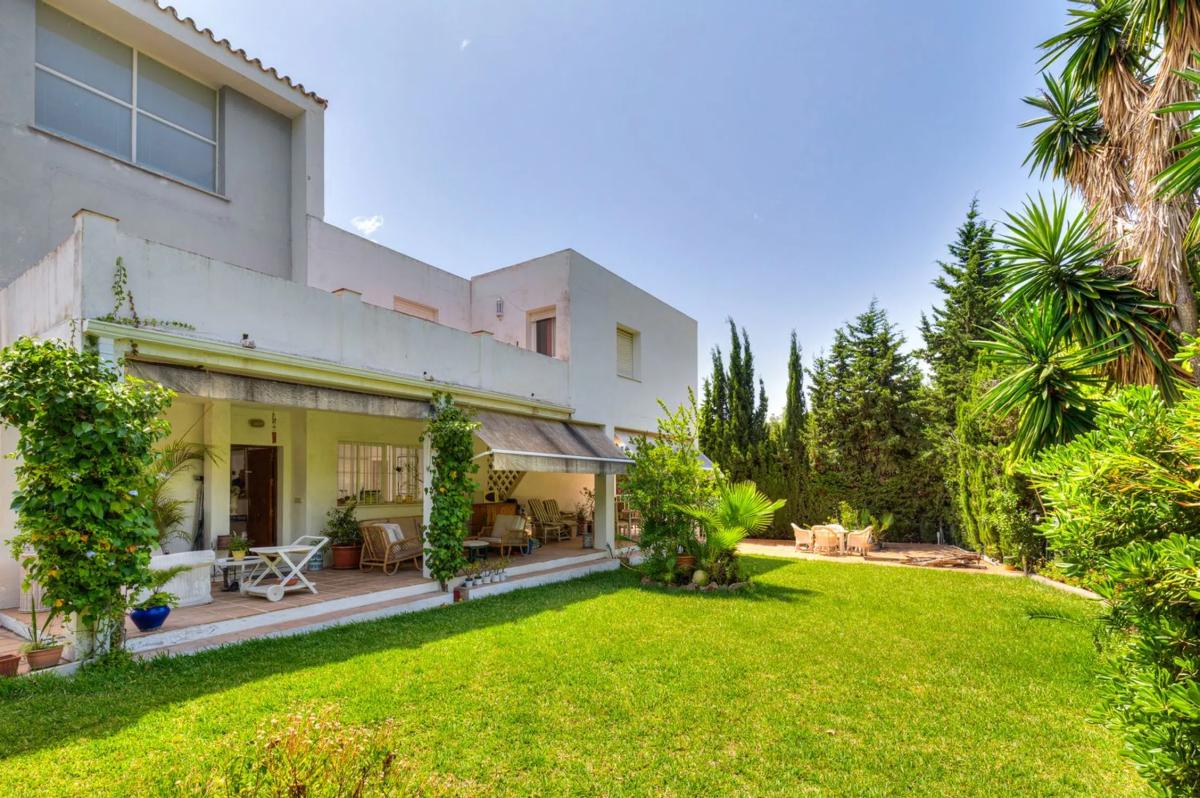 Venta de chalet independiente en Calle Lisboa 23-D, 29, Marbella
photo 3