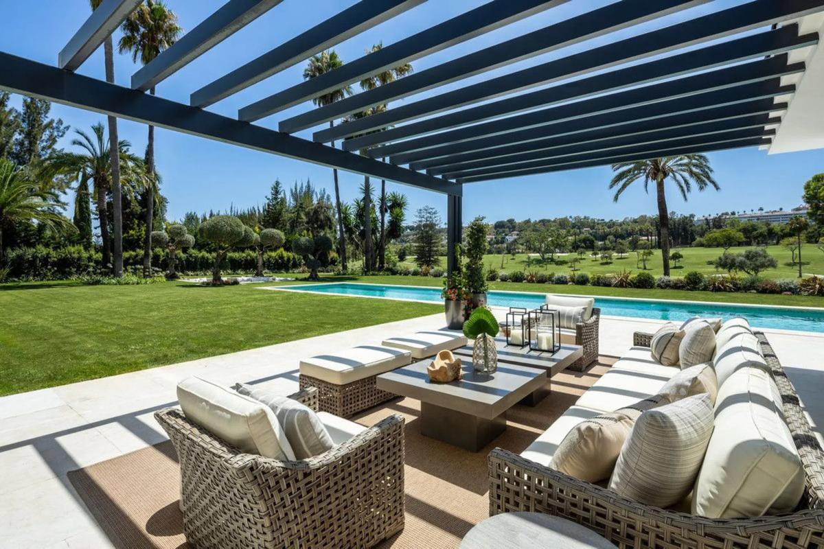 Venta de chalet independiente en Avenida Generalife, 18, Marbella
photo 3