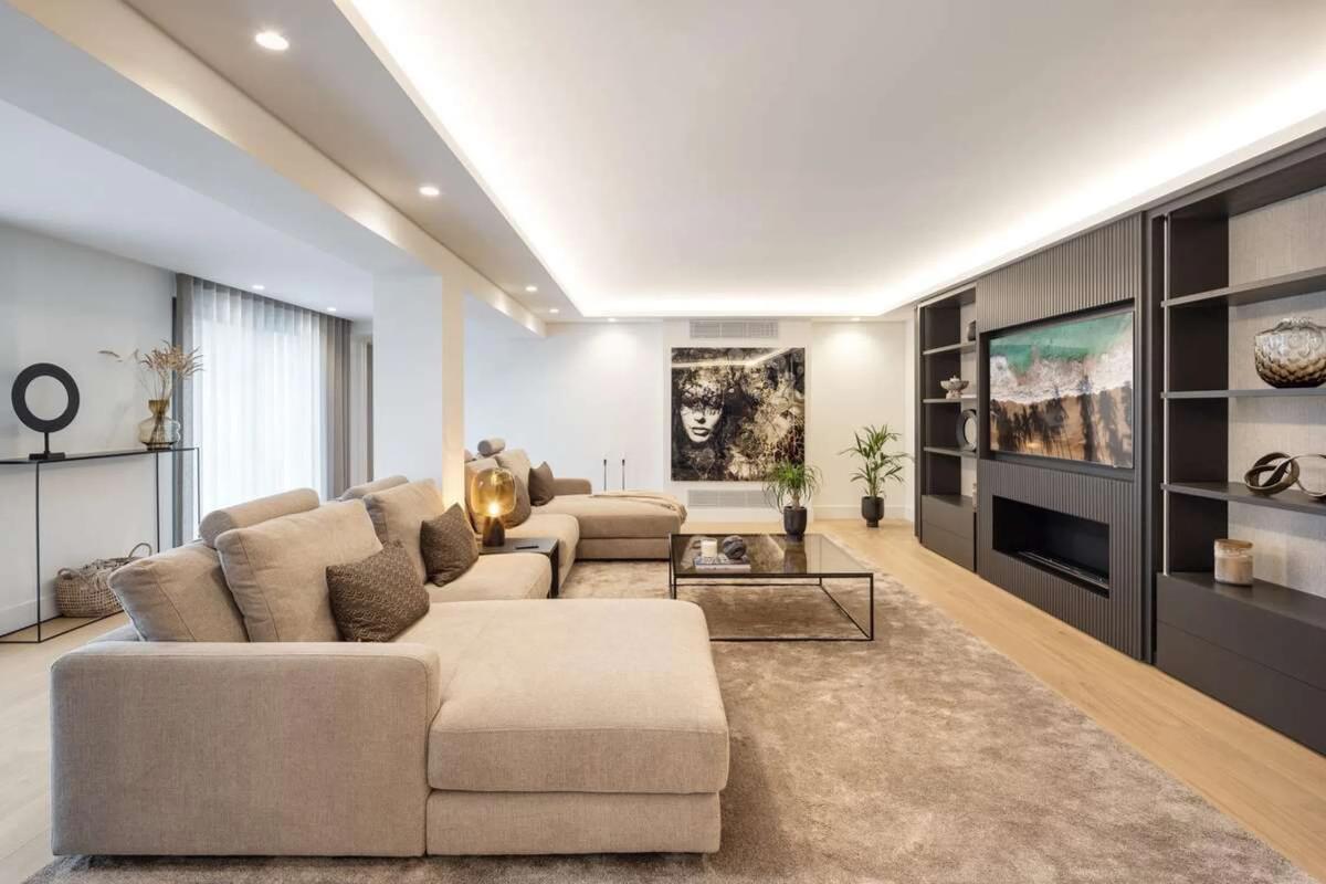 Venta de chalet independiente en Barrio Las Brisas, Marbella
photo 1