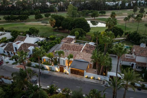 Chalet wolnostojący na sprzedaż w  Avenida Generalife s/n, Marbella photo 3