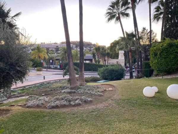 Studium na sprzedaż w Calle Londres s/n, Marbella photo 1
