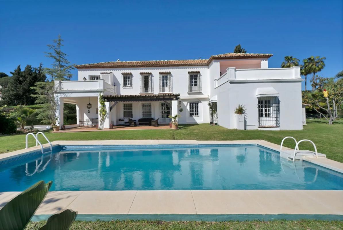 Venta de chalet independiente en Avenida Generalife, Marbella
photo 3