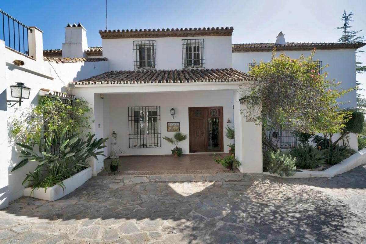 Venta de chalet independiente en Avenida Generalife, Marbella
photo 4
