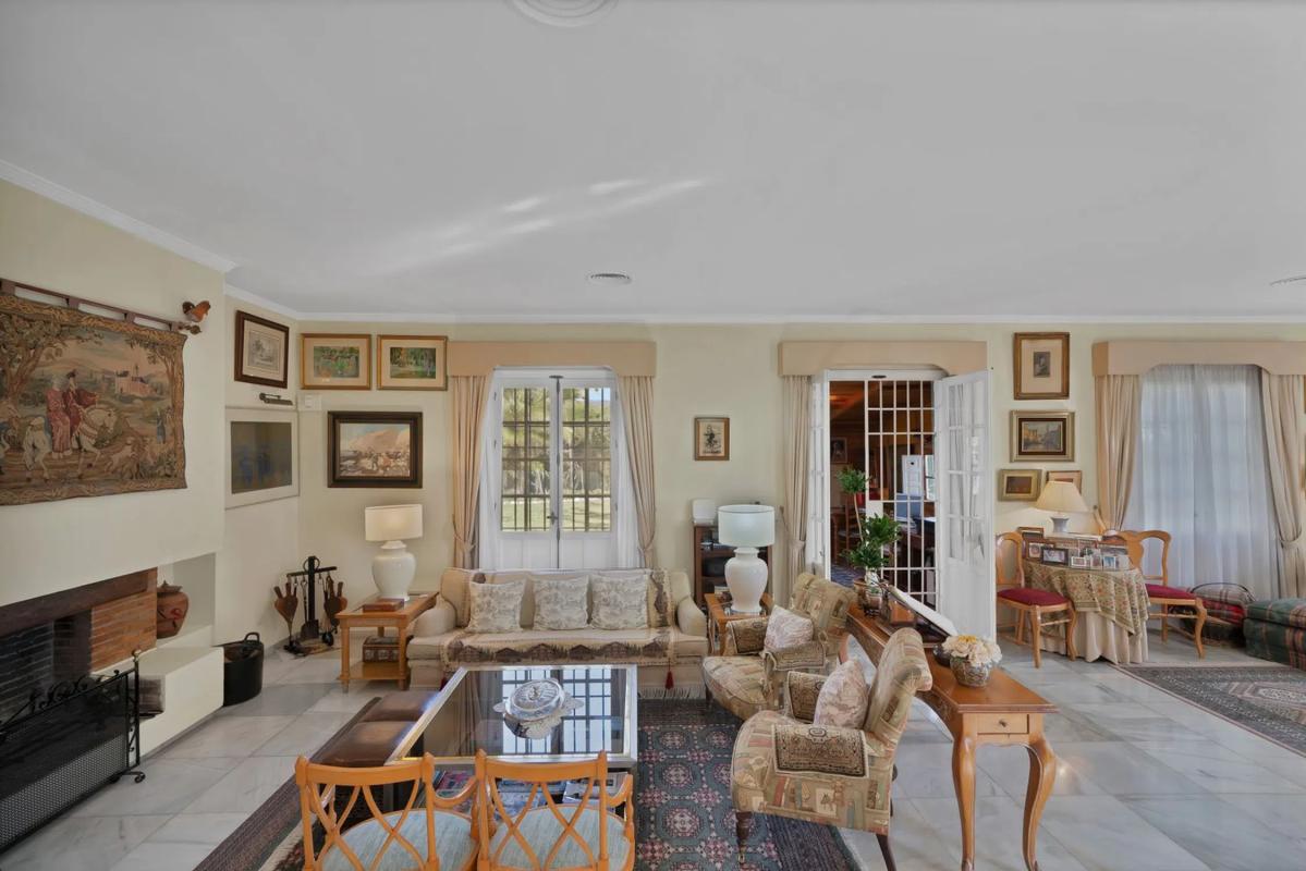 Venta de chalet independiente en Avenida Generalife, Marbella
photo 5