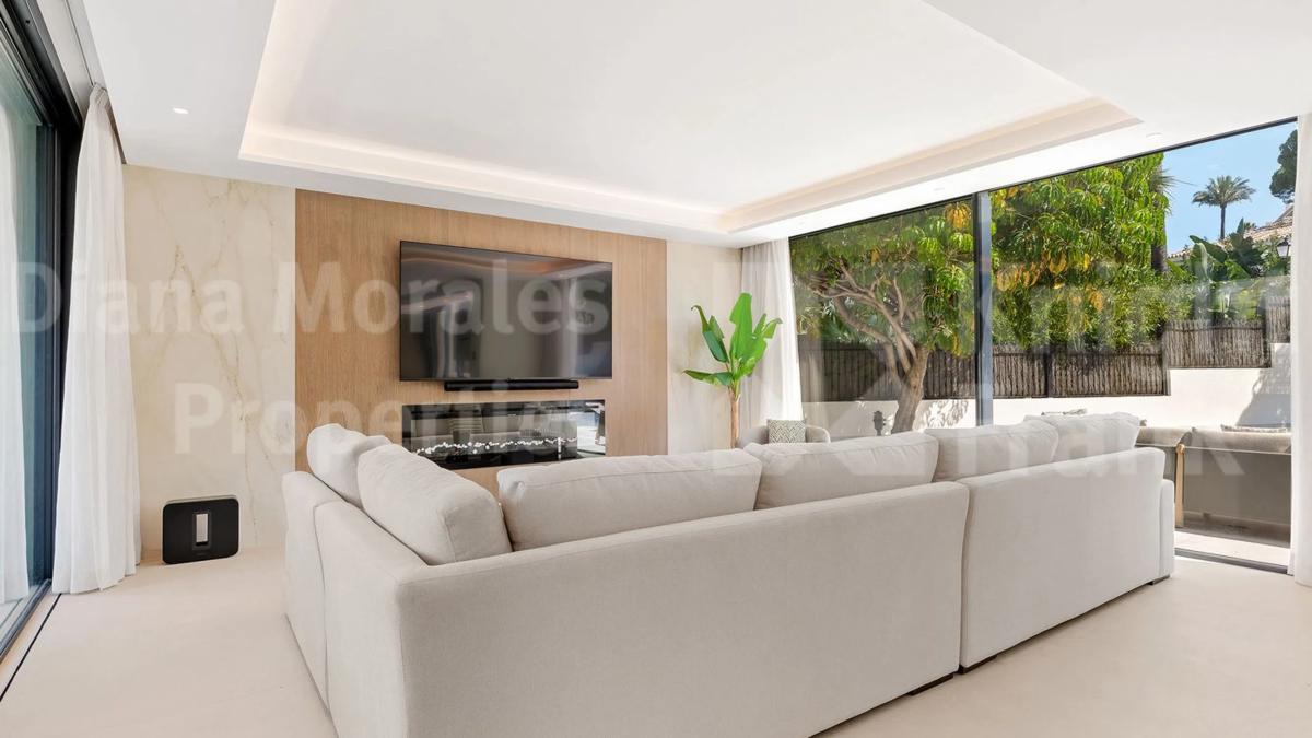 Продажа отдельного шале в  Barrio Las Brisas, Марбелла photo 2