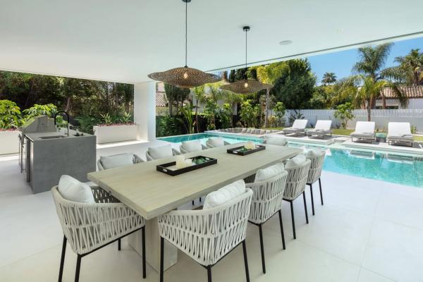 Chalet wolnostojący na sprzedaż w  Calle Copenhague 30-D, Marbella photo 2
