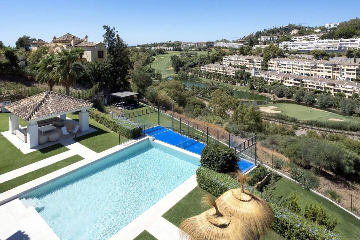 Sprzedaż niezależnego domku jednorodzinnego w  Barrio Las Brisas, Marbella photo 2