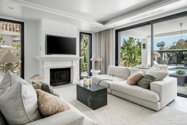 Chalet wolnostojący na sprzedaż w  Calle Oxford 31-D s/n, Marbella photo 3