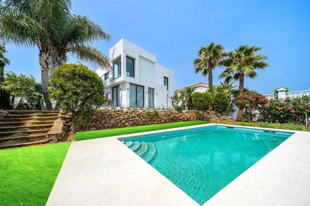 Venta de chalet independiente en Calle Orellana s/n, Marbella
photo 1