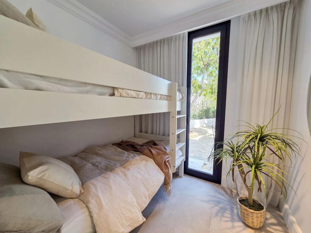 Sprzedaż niezależnego domku jednorodzinnego w  Barrio Las Brisas, Marbella photo 2