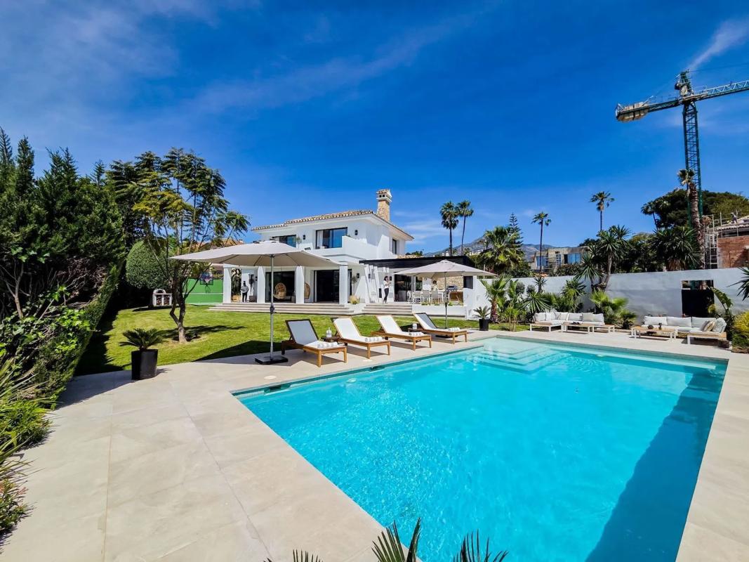 Sprzedaż niezależnego domku jednorodzinnego w  Barrio Las Brisas, Marbella photo 5