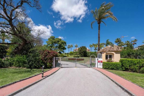 Venta de piso en Avenida del Prado s/n, Marbella
 photo 1