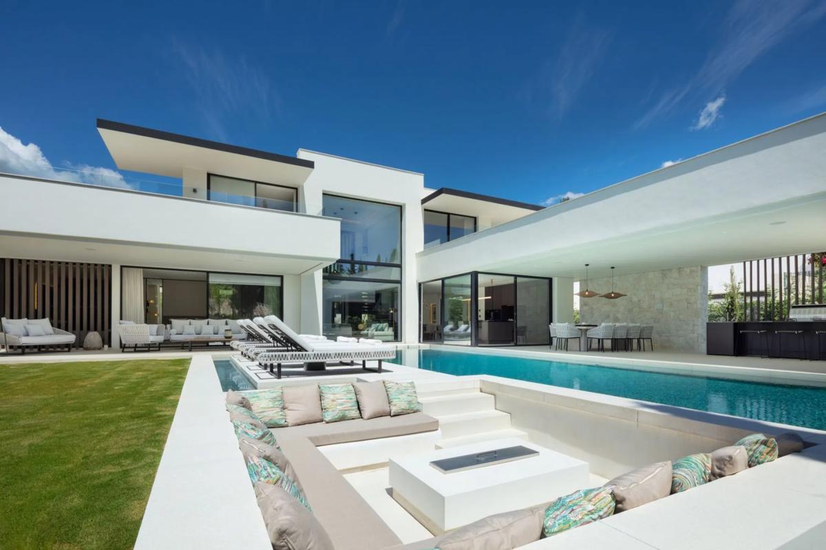 Venta de chalet independiente en Calle Copenhague 30-D, 37 -32, Marbella
photo 3