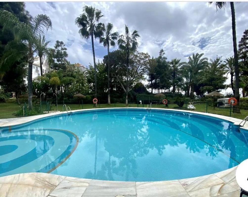 Venta de estudio en Viena, 6, Marbella photo 3