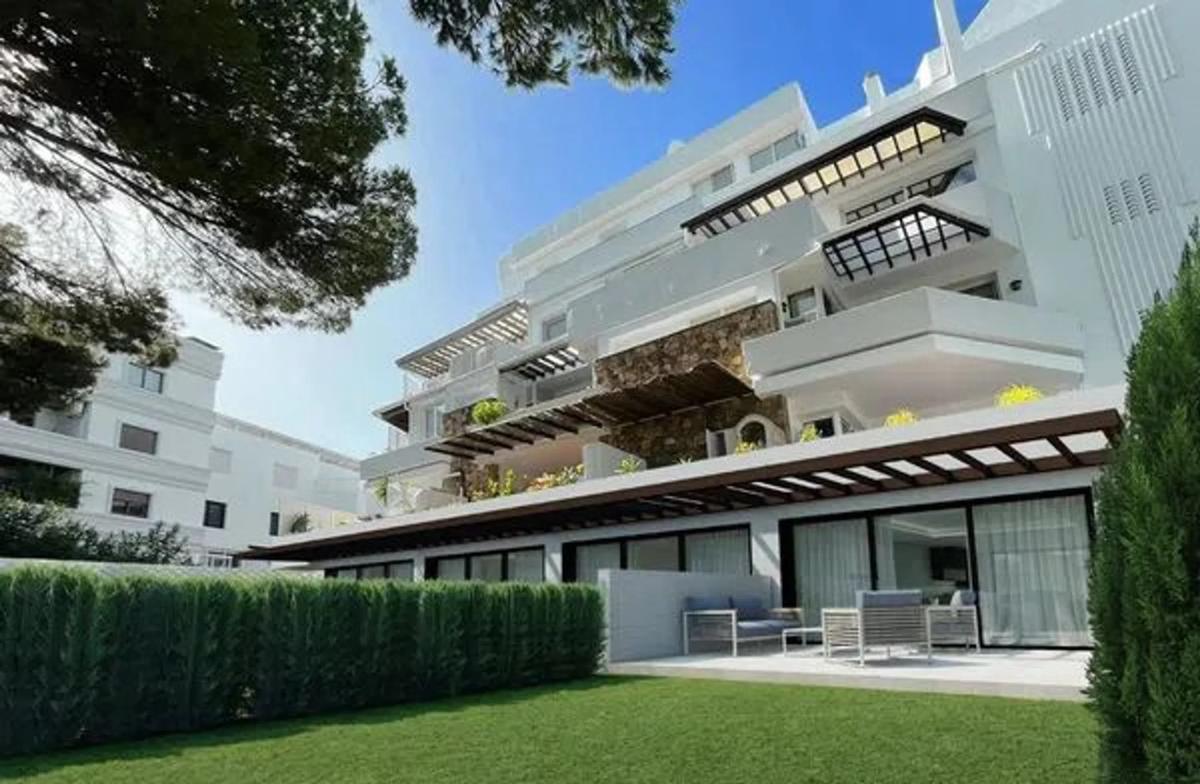 Venta de estudio en Calle Londres s/n, Marbella photo 5