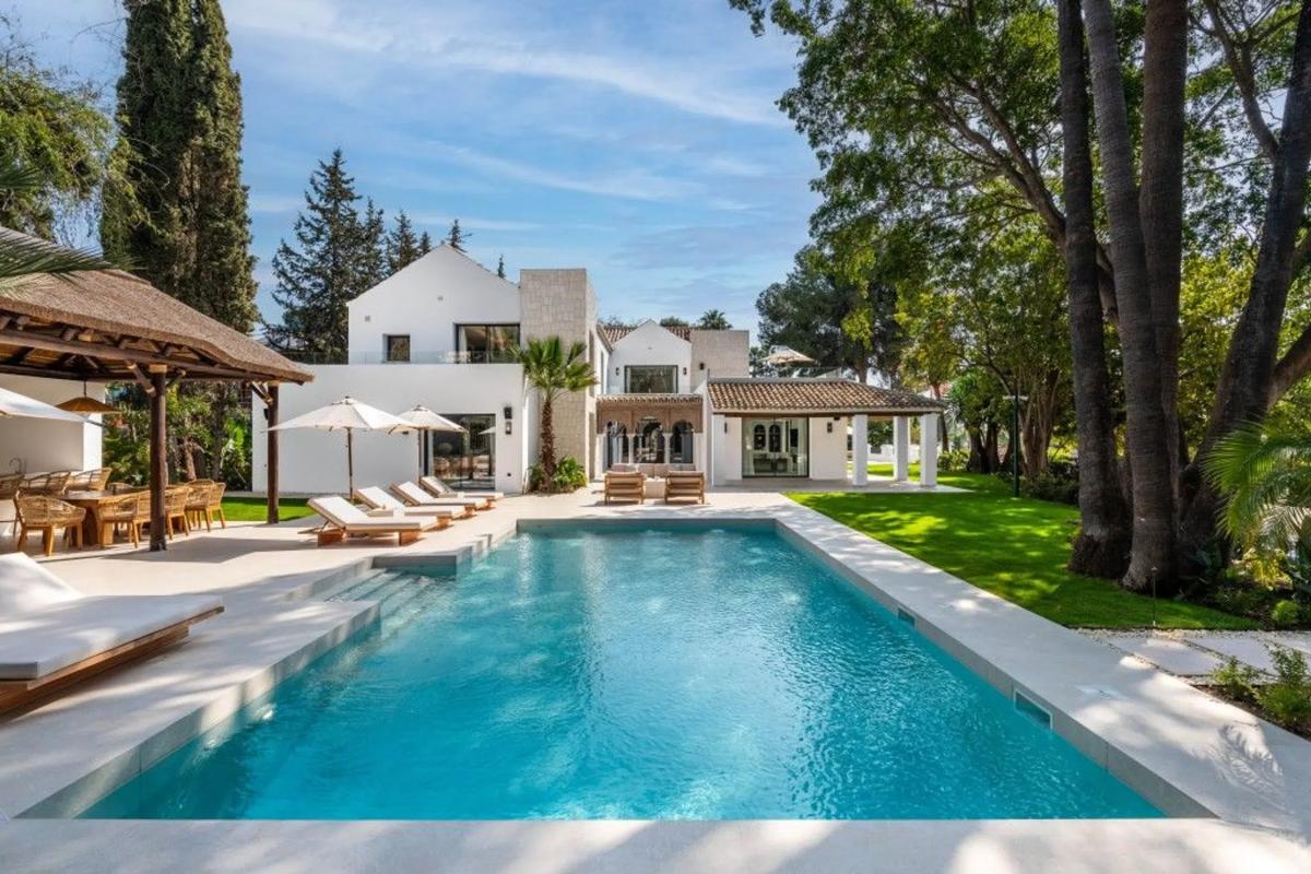 Sprzedaż niezależnego domku jednorodzinnego w Calle Oslo, Marbella photo 1