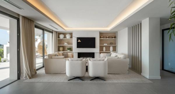 Chalet independiente en venta en Calle Escorial, Marbella
 photo 2