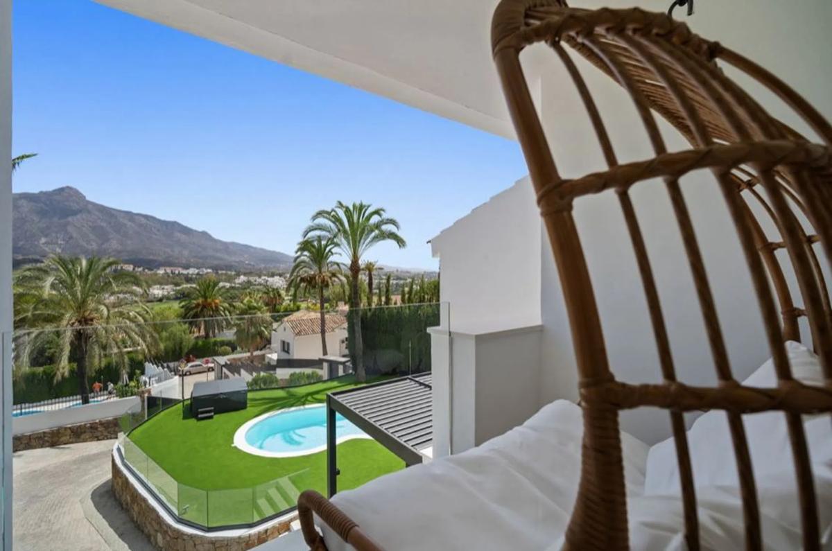Продажа отдельного шале в LAS BRISAS, 1, Марбелла photo 4