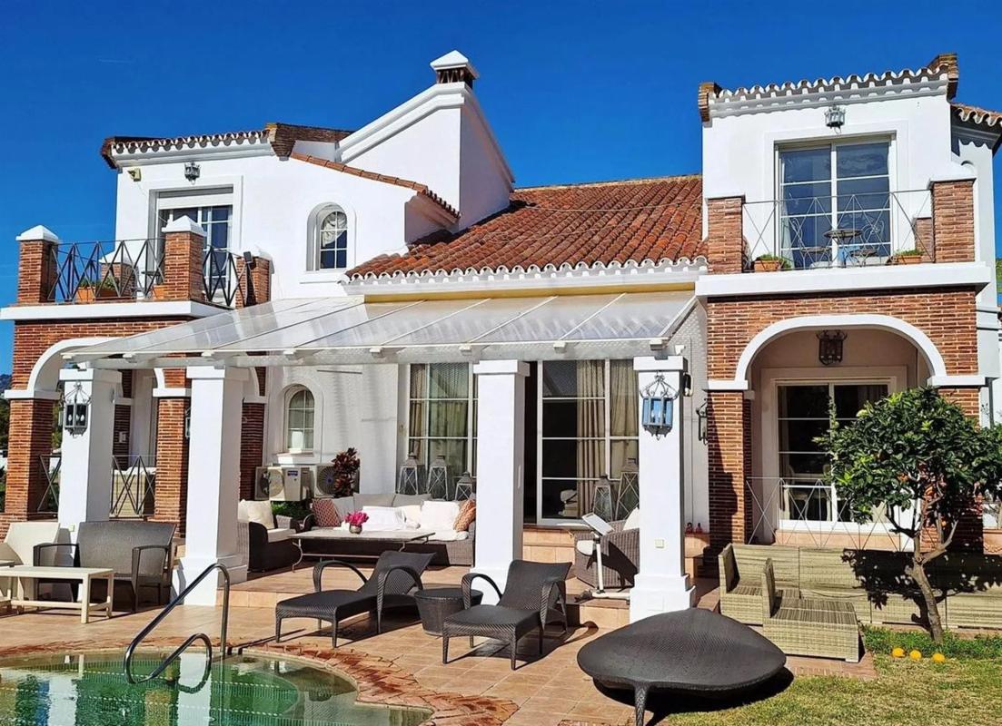 Продажа отдельного шале в  Calle Pablo Ruiz Picasso-atalay 80(a) s/n, Марбелла photo 5