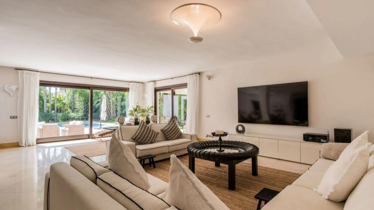 Sprzedaż niezależnego domku jednorodzinnego w  Barrio Las Brisas, Marbella photo 4