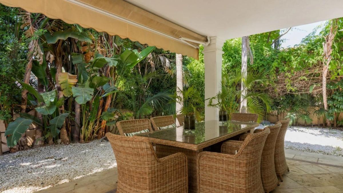 Sprzedaż niezależnego domku jednorodzinnego w  Barrio Las Brisas, Marbella photo 5