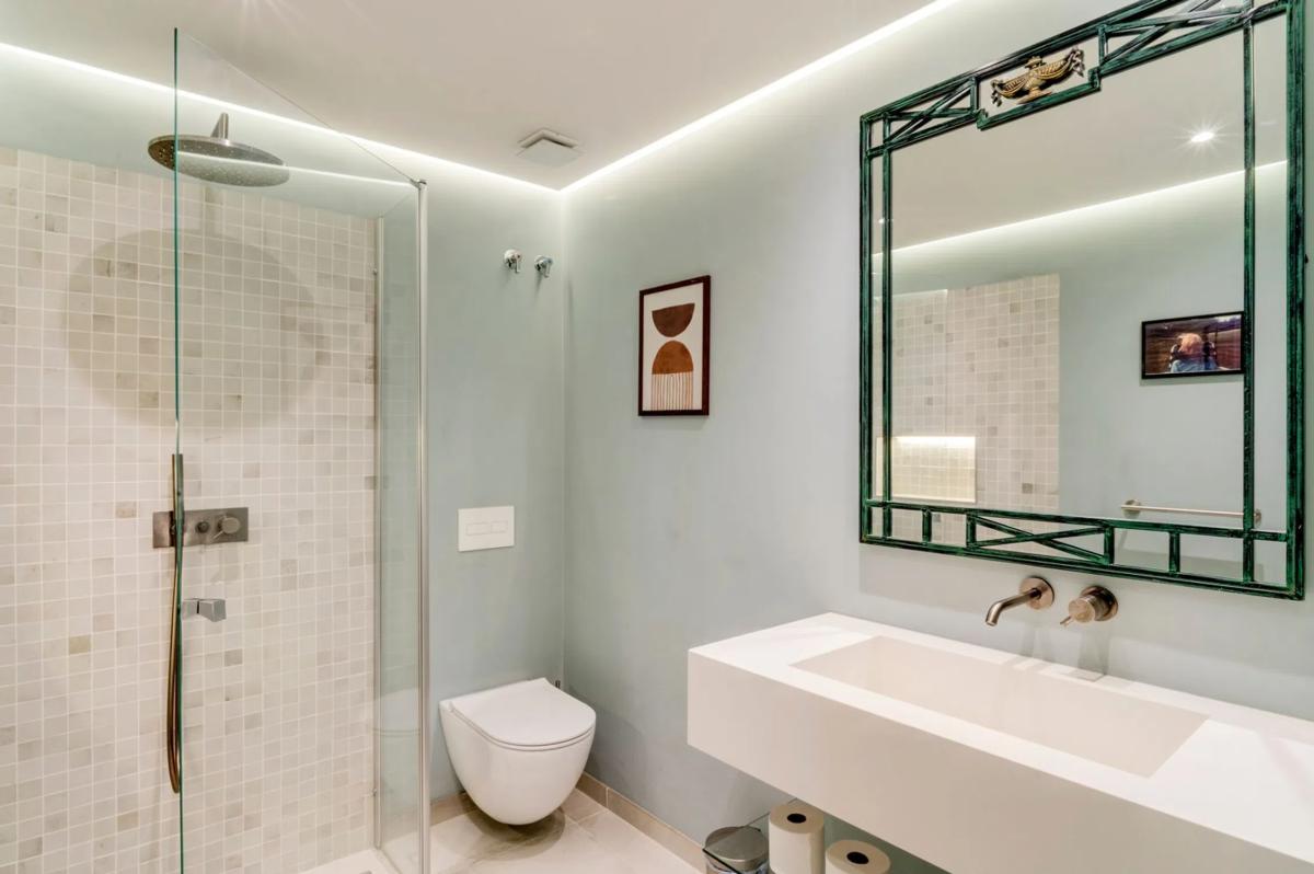 Sale of apartment in Avenida Calderón de la Barca s/n, Marbella
 photo 2