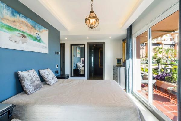 Venta de piso en Avenida Calderón de la Barca s/n, Marbella
 photo 3