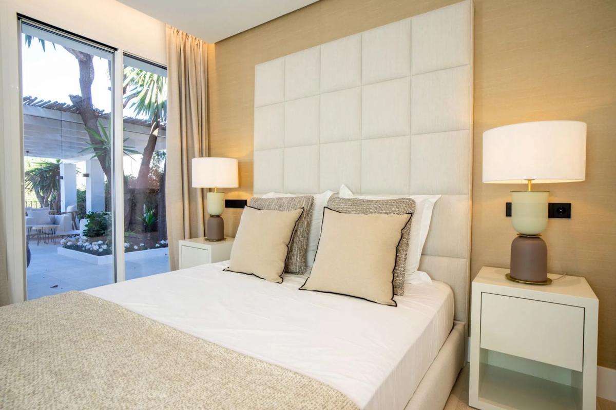 Sprzedaż niezależnego domku jednorodzinnego w Calle Alcalá 15-D, 86 -6, Marbella photo 2
