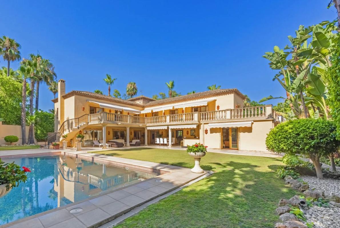 Продажа отдельного шале в Barrio Las Brisas, Марбелла photo 4