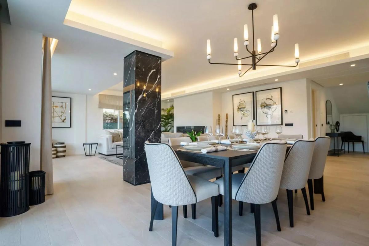 Sprzedaż niezależnego domku jednorodzinnego w Avenida Generalife, 55, Marbella photo 4