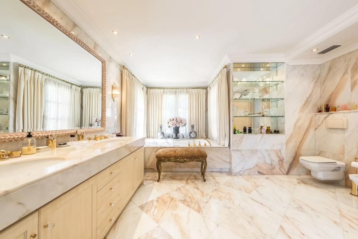 Продажа отдельного шале в Barrio Las Brisas, Марбелла photo 5