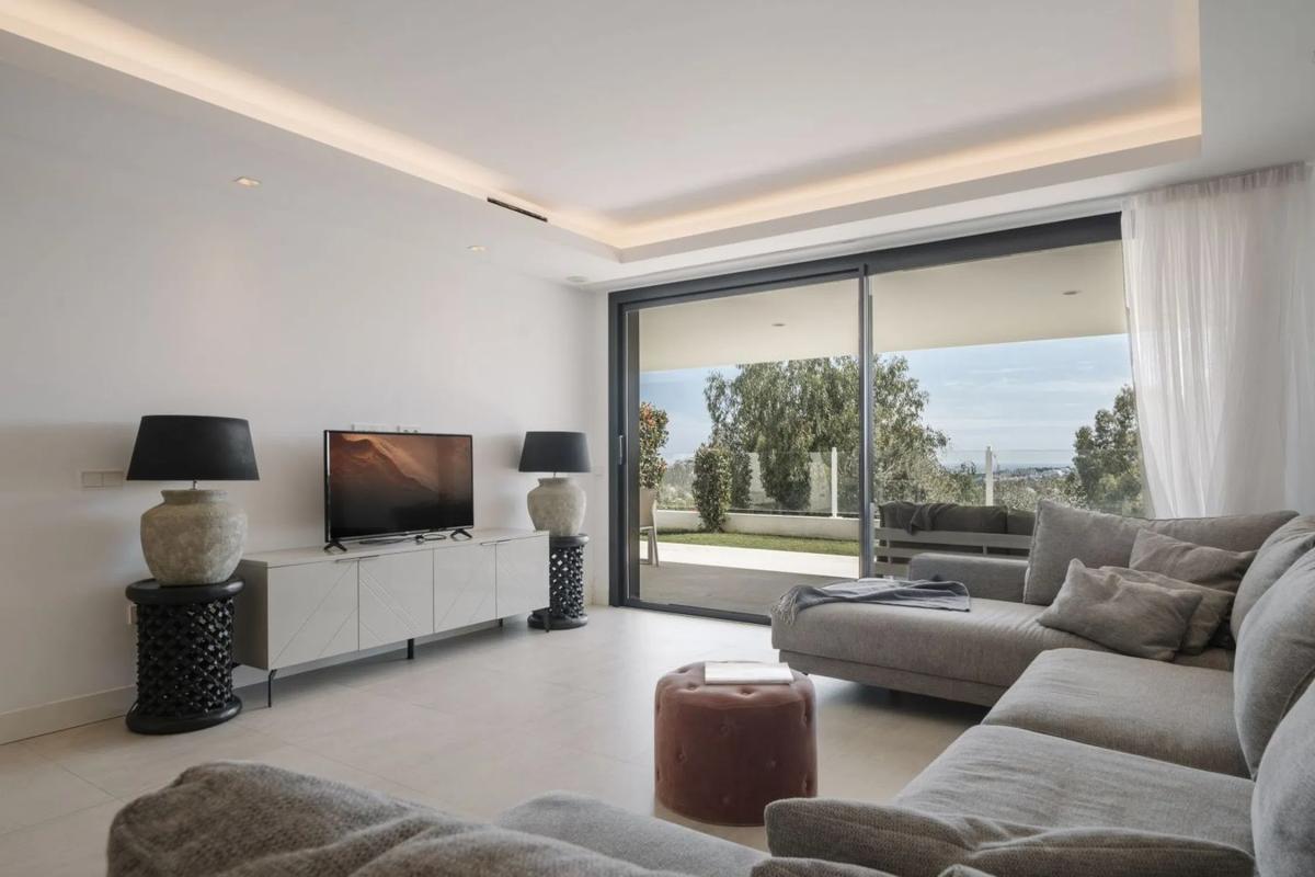 Venta de piso en Barrio Los Naranjos, Marbella
photo 1